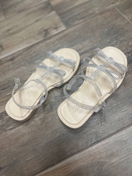 Детски сандали на Zara