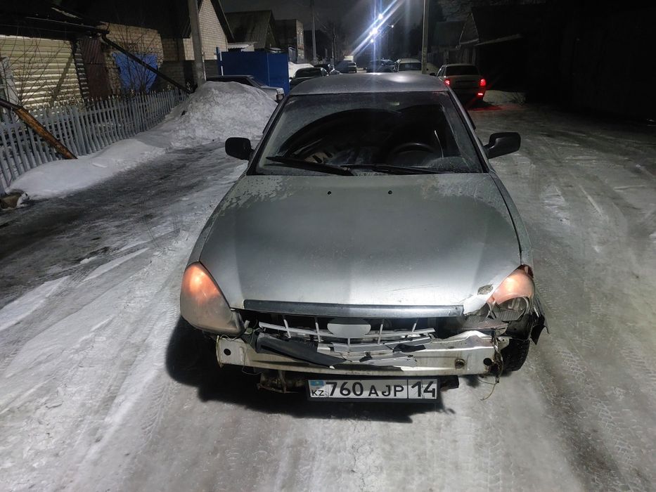 Продам по запчастям приору