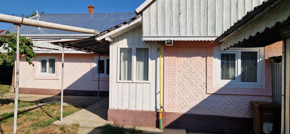 OFERTA.Casa de vanzare in sat Soci, comuna Miroslovesti, judetul Iasi