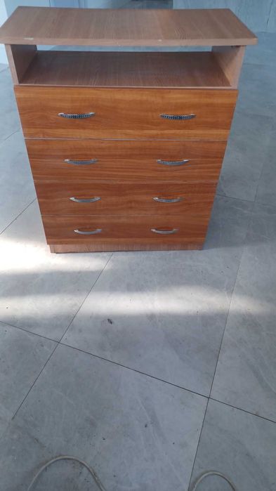 Vand comoda dormitor