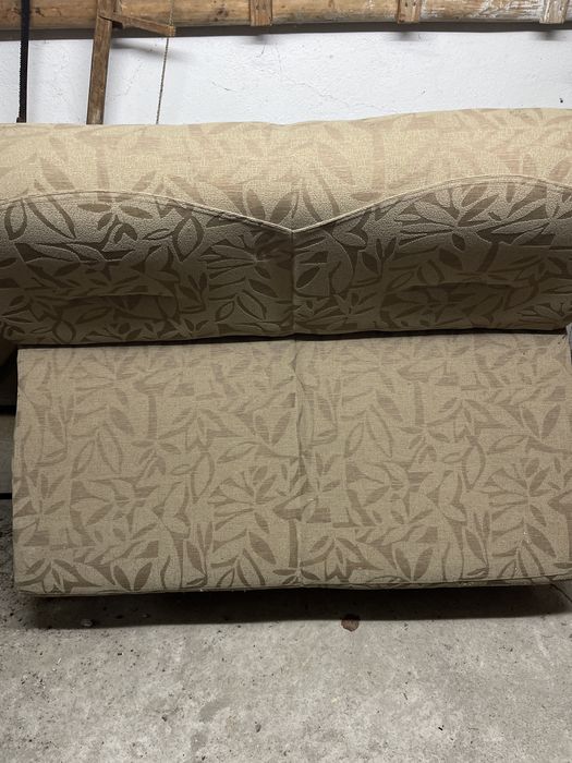Vand canapea 135 cm