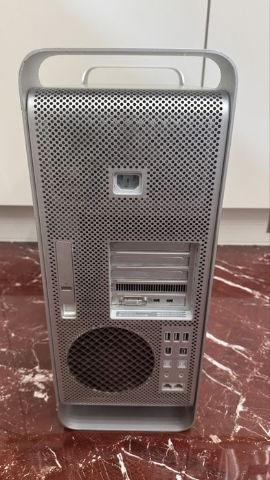 Mac Pro Apple – ideal modding piese
