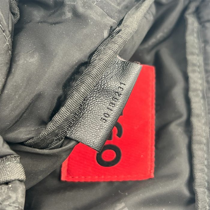 Boss Мъжка чантичка за през рамо