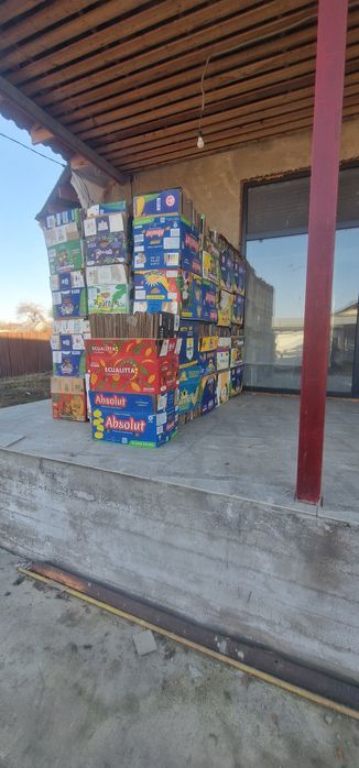 Продам банановые коробки.