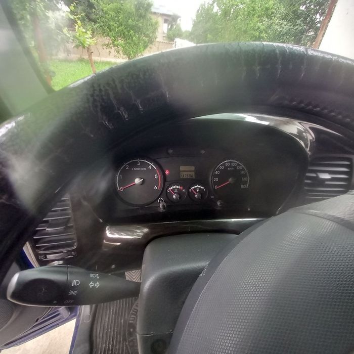 Kia bongo 2010 yil