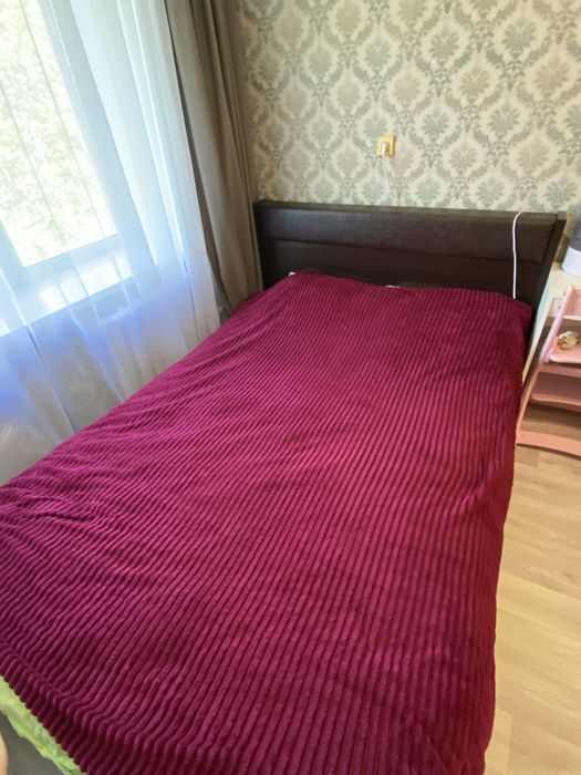 Продам кровать 140*200