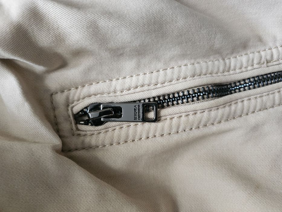 Дамско зимно яке Bershka