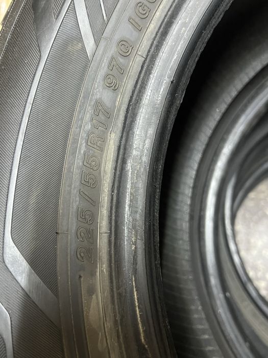 Продам шины и диски Грандеур R17