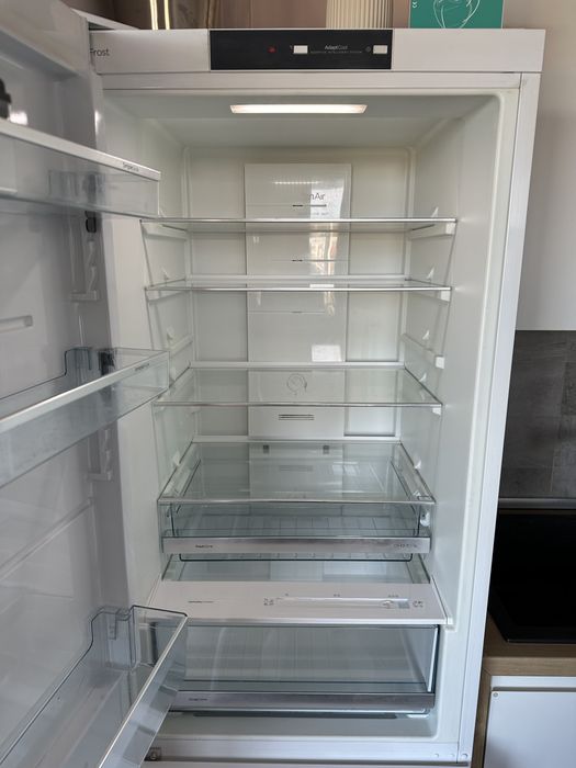 Vand Combina Frigorifica Gorenje Simplicity NRK61JSY2W, clasa A+, 329l