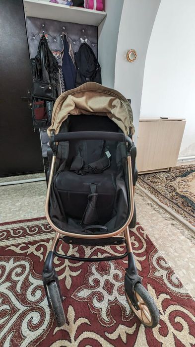 Коляска в хорошем состоянии