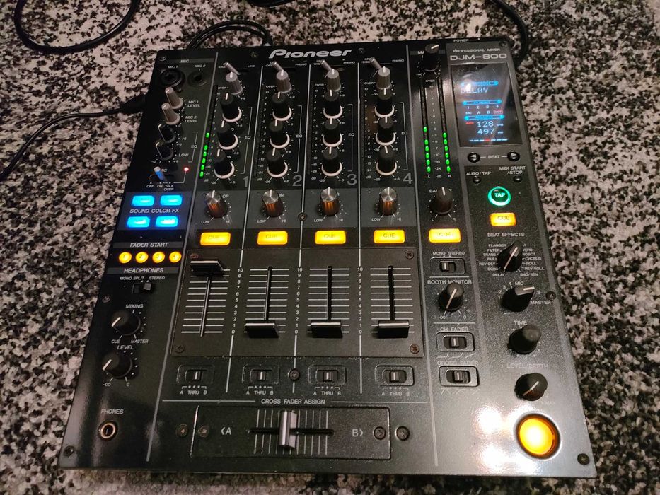 Pioneer CDJ-800MK2 & DJM-400 セット 1セット限定！中古品「CDJ-800MK2」と「DJM-400」のセットを販売開始