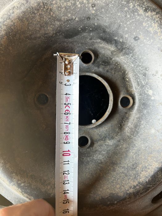 Джанти с четири болта.