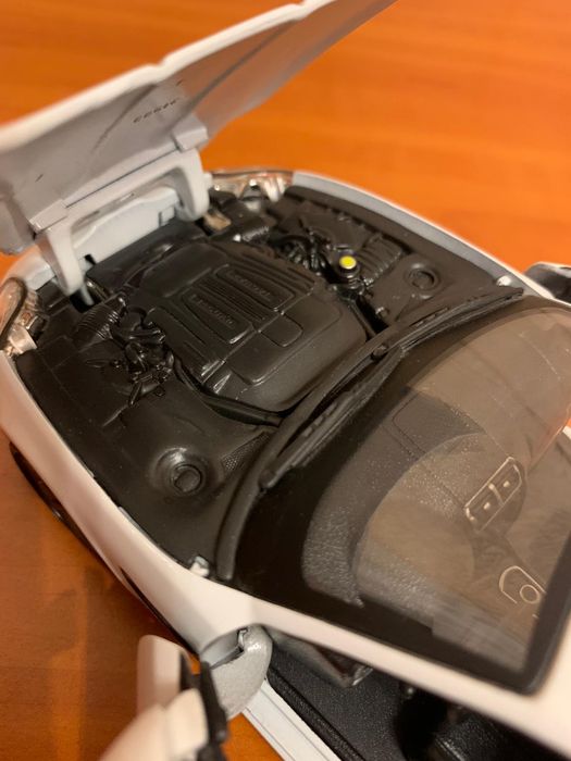 Macheta auto Jaguar XK-RS , Bburago ,1/24