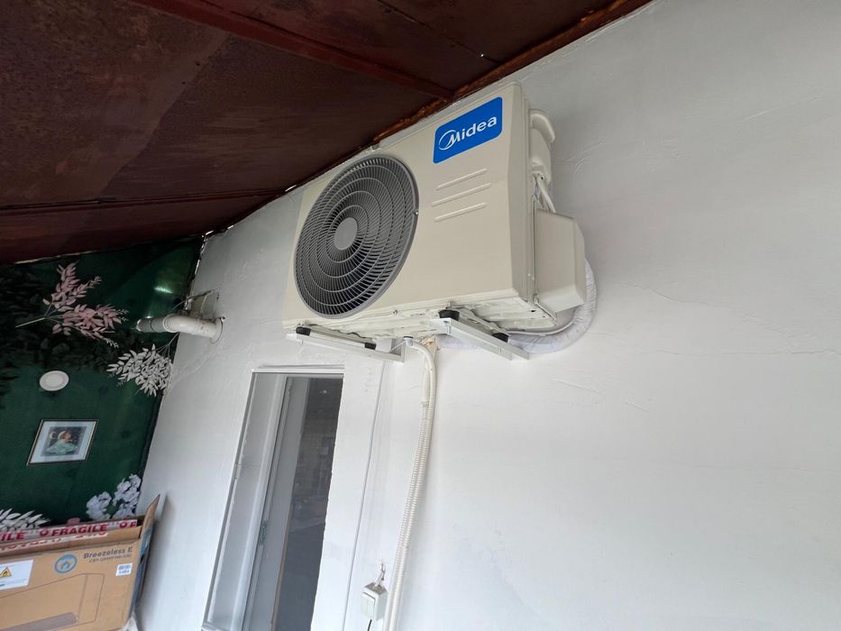 Montaj sisteme aer conditionat