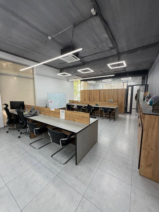 Офис Максим Горький