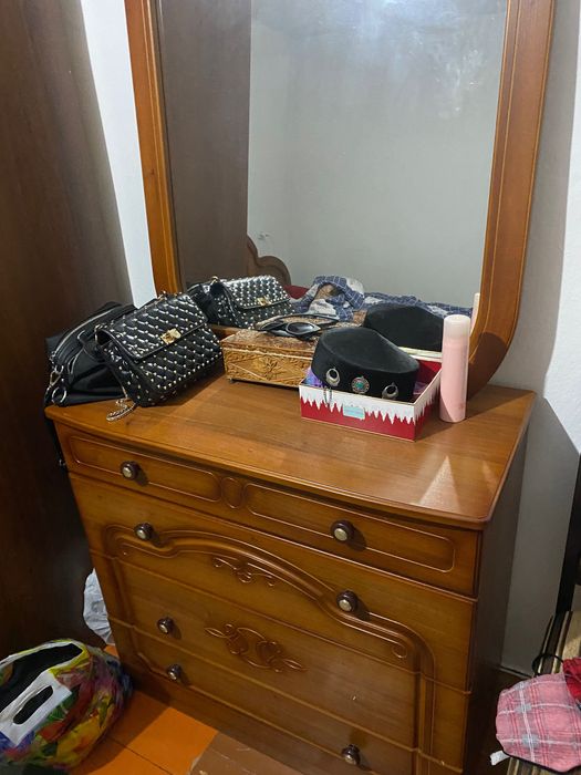 Спальный гарнитур