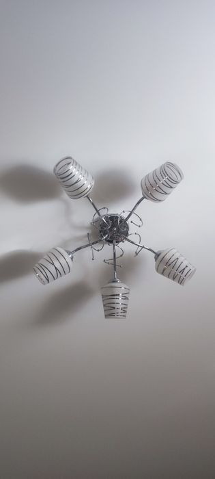 Люстра, 5 рожковая, цоколь обычный