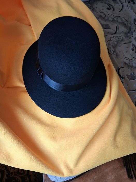 Pălărie elegantă  neagră, lână 100%, 56 cm