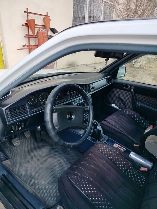 Мерседес бенз 190