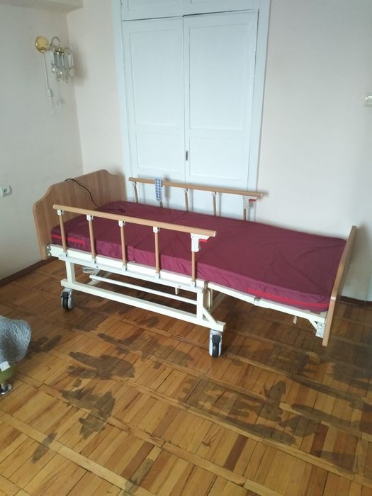 Медициналық кровать.