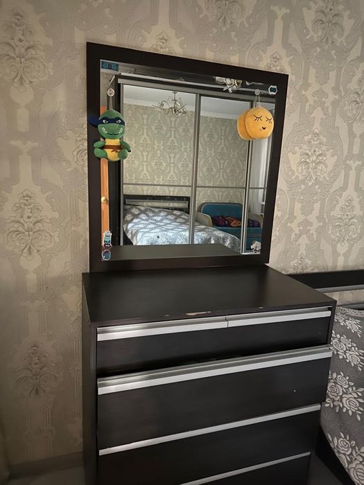 Продам спальный гарнитур