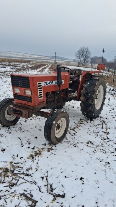 Tractor new holland 70 66
