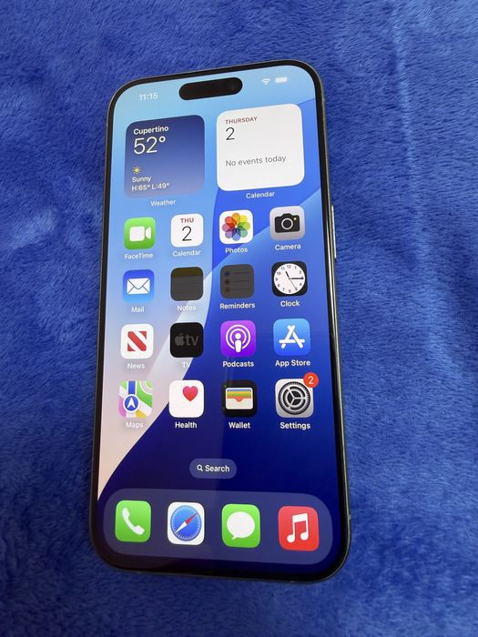 Продавам Iphone 15 pro