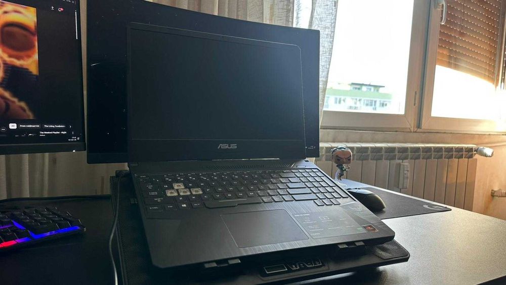 Laptop Gaming ASUS FX505DT + Cooler