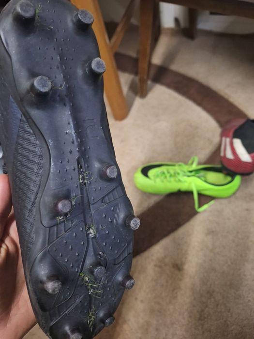 Бутони за футбол