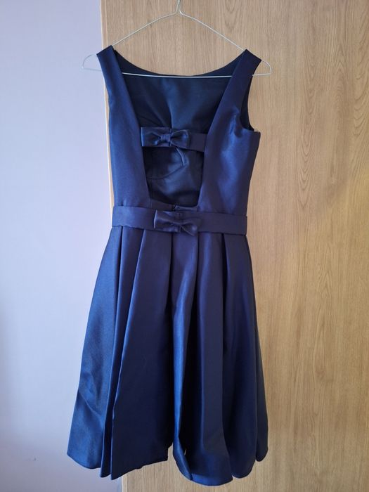 Красива коктейлна рокля