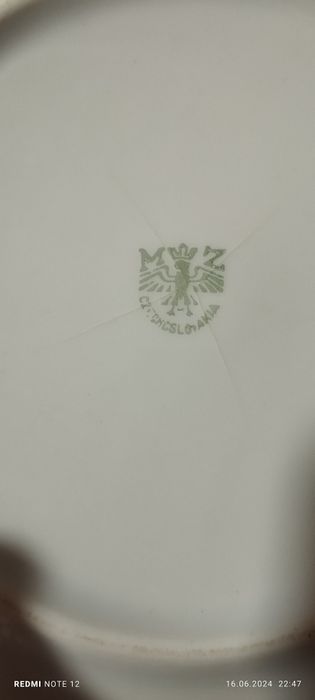 Фарфоровые  глубокие тарелки