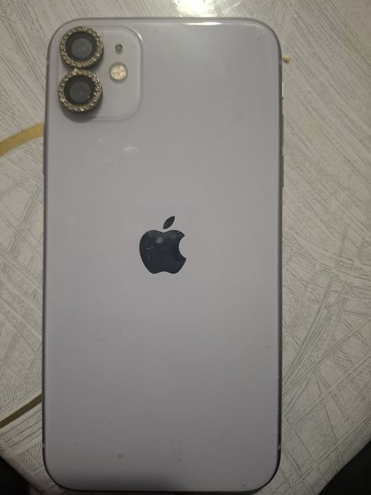 Айфон 11. 64 гб память
