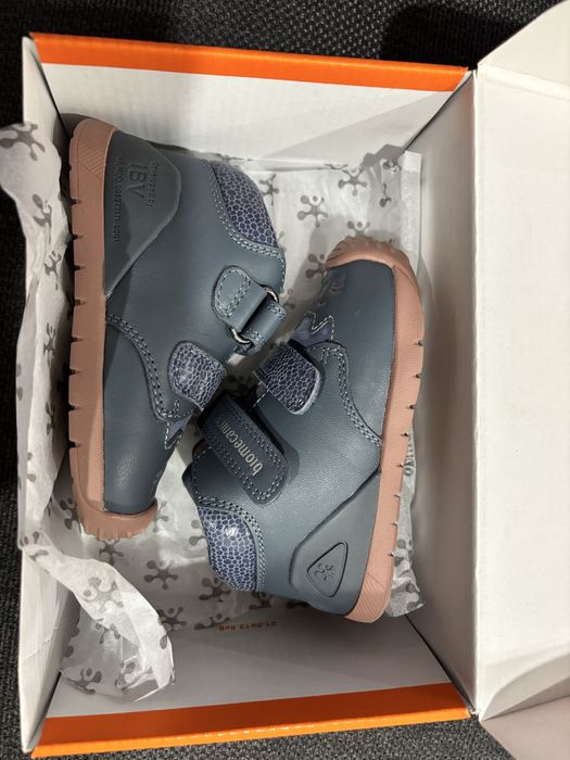 Бебешки обувки за прохождане