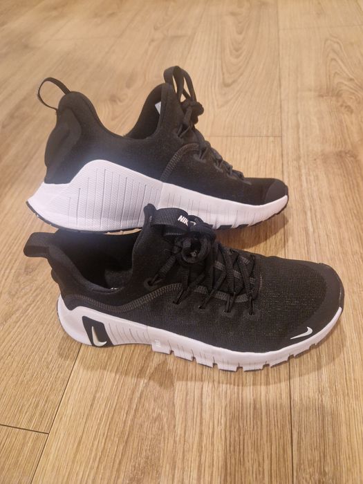 Nike Metcon 6 marimea 38 - noi