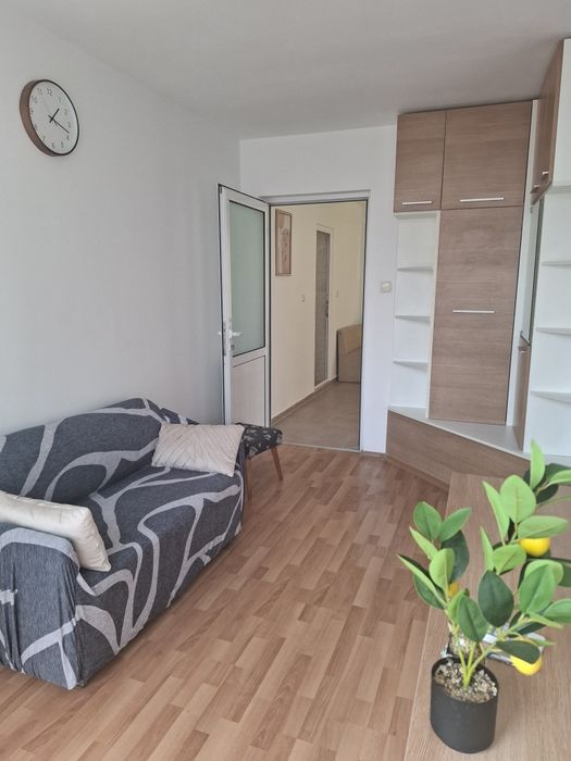 Дава се под наем Офис в Ямбол, Център - 24 кв.м за 204 € - Снимка #6