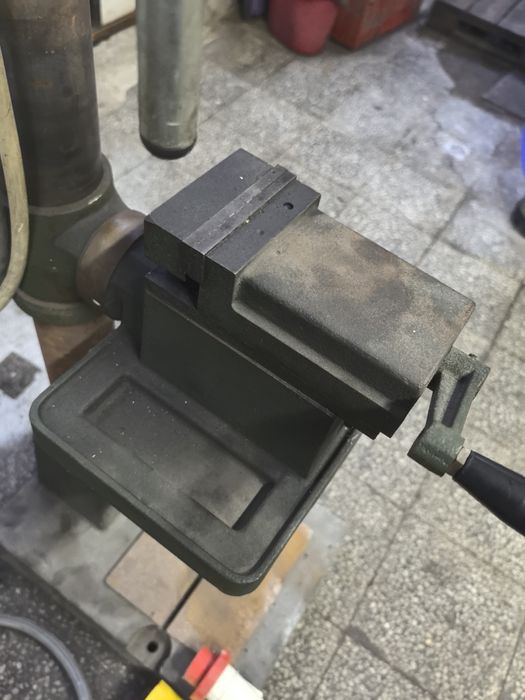 Колонна бормашина италианска