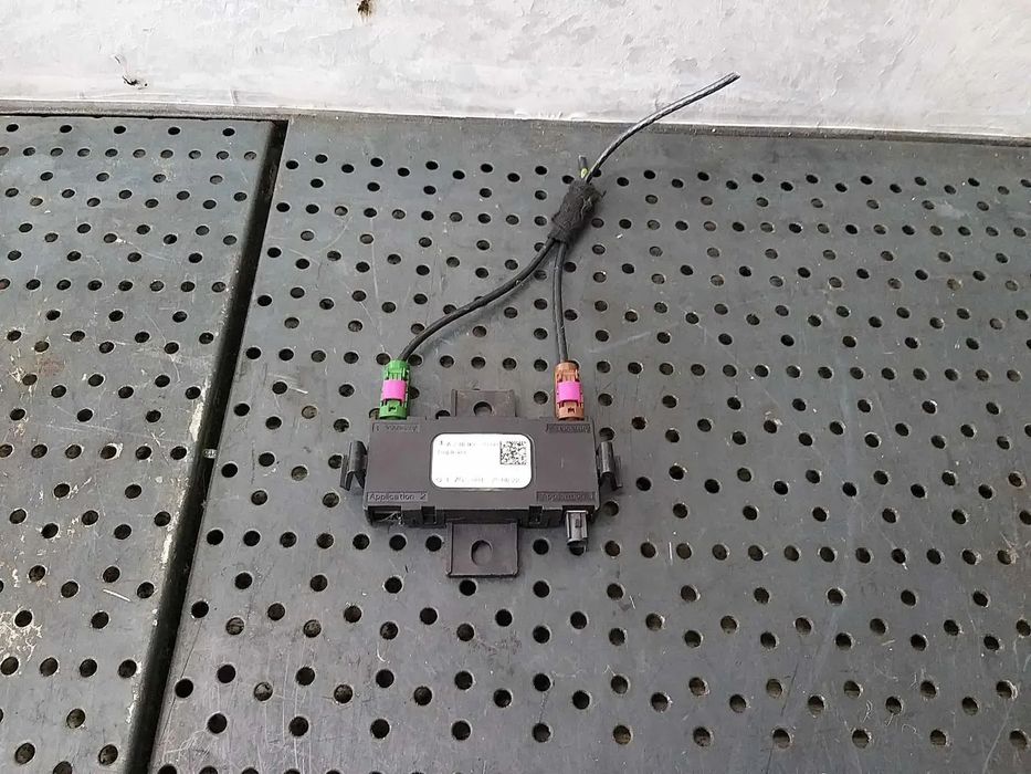 Amplificator antena mercedes glc c253 a2389055000