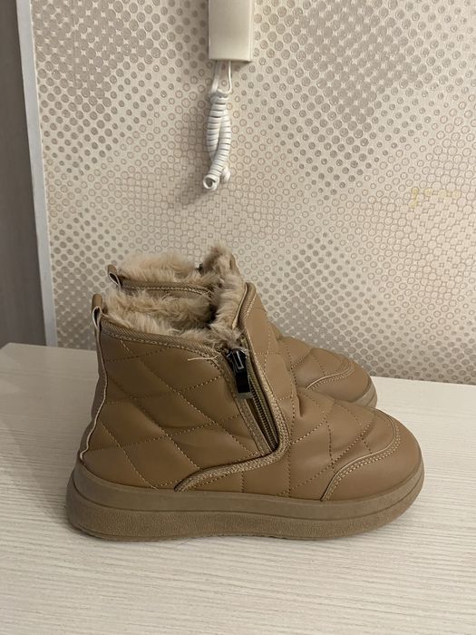 Обувь бежевый цвет