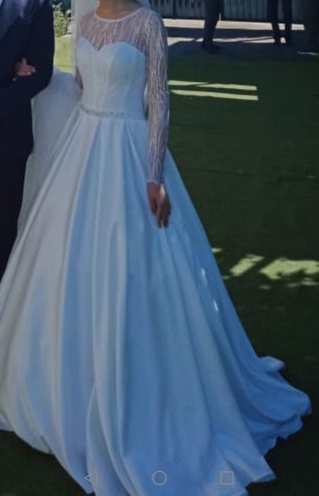 Продаётся свадебное платье