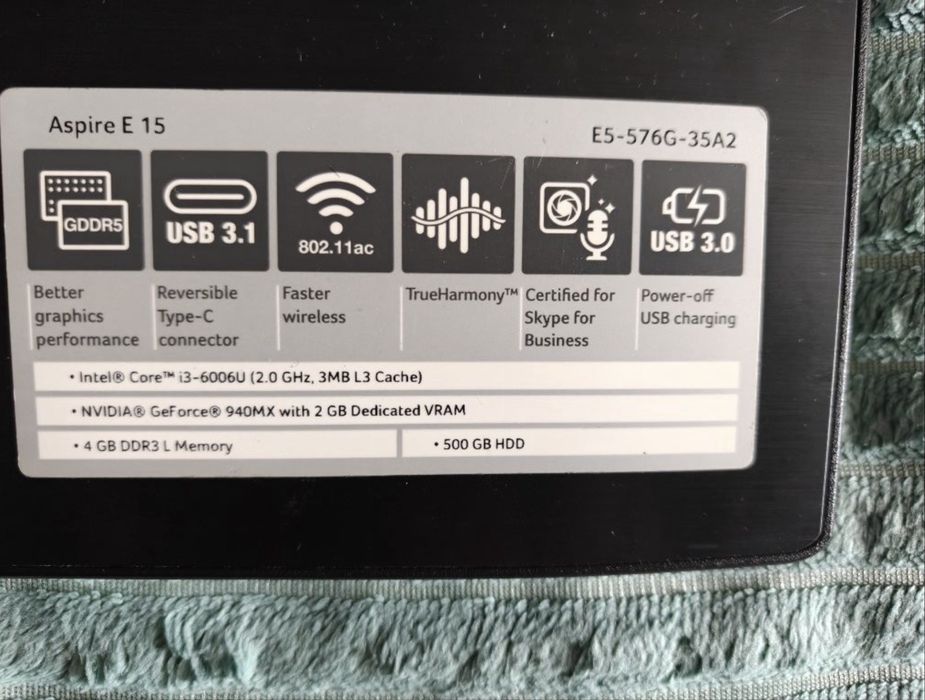 Acer Aspire E 15 E5-576G-55VL