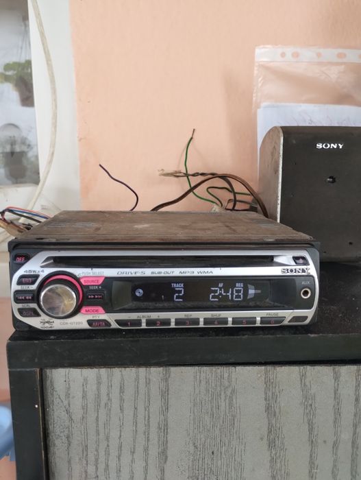 Vând radiocasetofon sony mp3