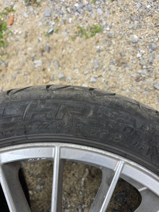 Гуми с джанти 225/45/18 Летни