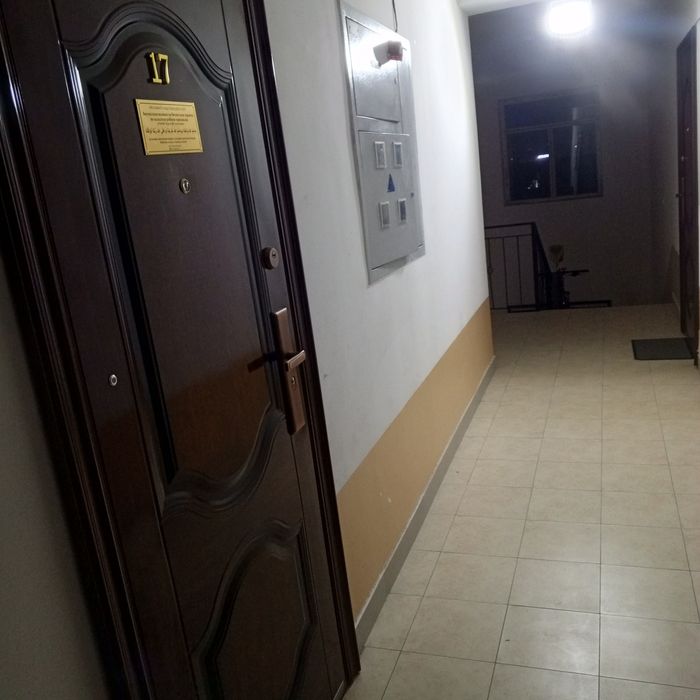 Срочно продается 1/3/3 этаж Яшнобод  район