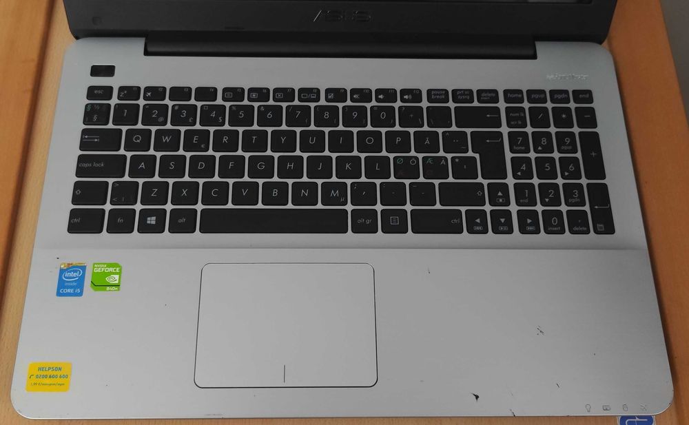 Asus X555LN-Intel i5/4210u