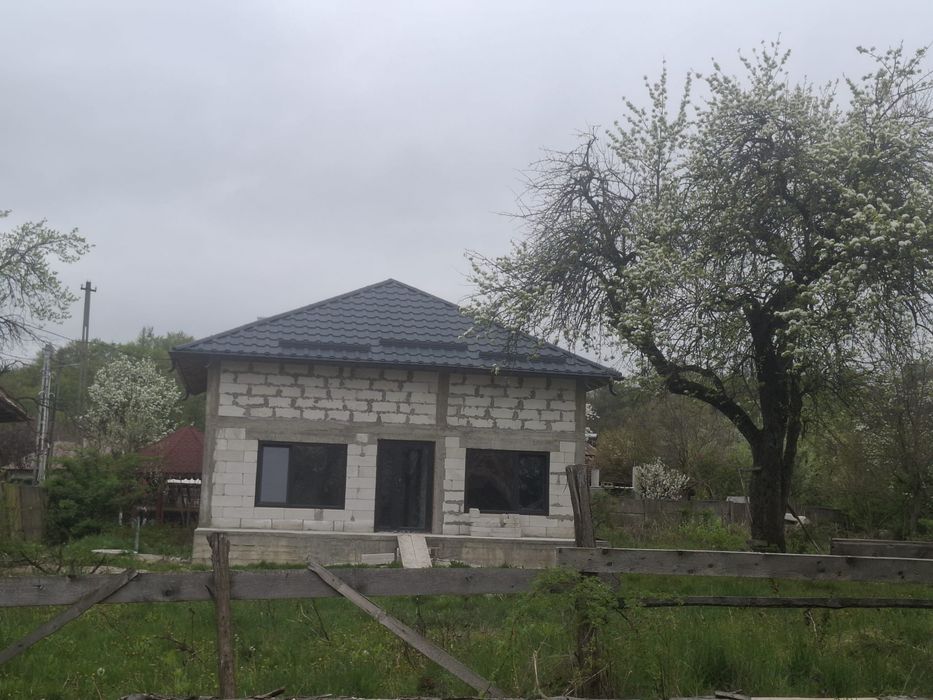 Casa noua, zona de deal la pret de apartament
