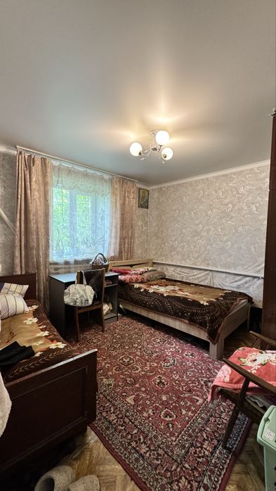 Часть дома в двух квартирном доме