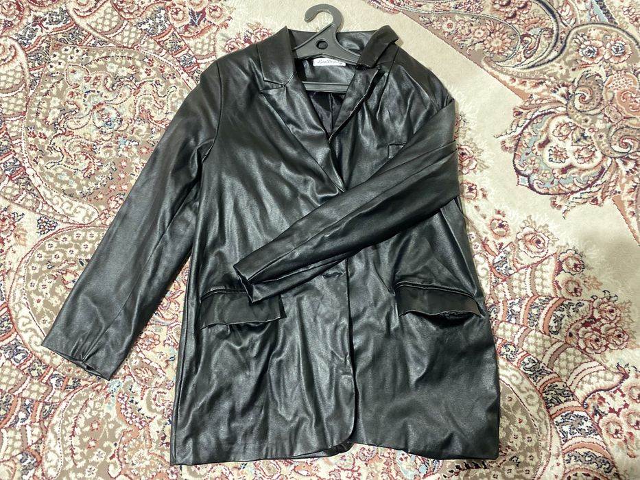 Сырт киімдер кожный костюм