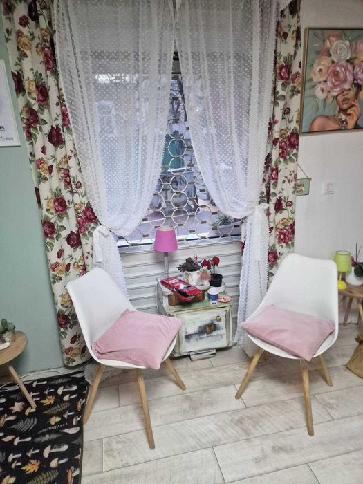 Обзаведен и разработен фризьорски салон  в София, район “Оборище”