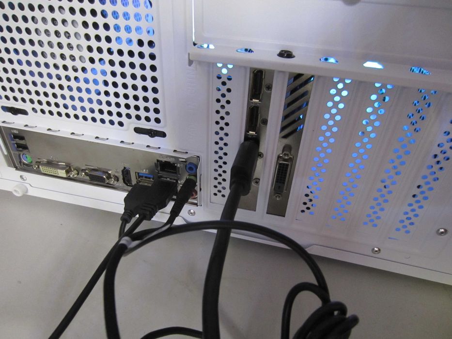 Гейм Ryzen 5 2600, 16GB с GB G1 GTX1070  , 240GB SSD, 500 GB HDD