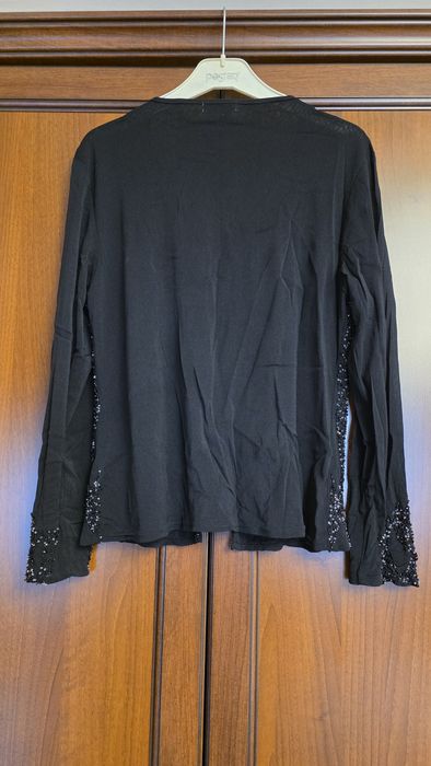 Блузка с бисером. Черная